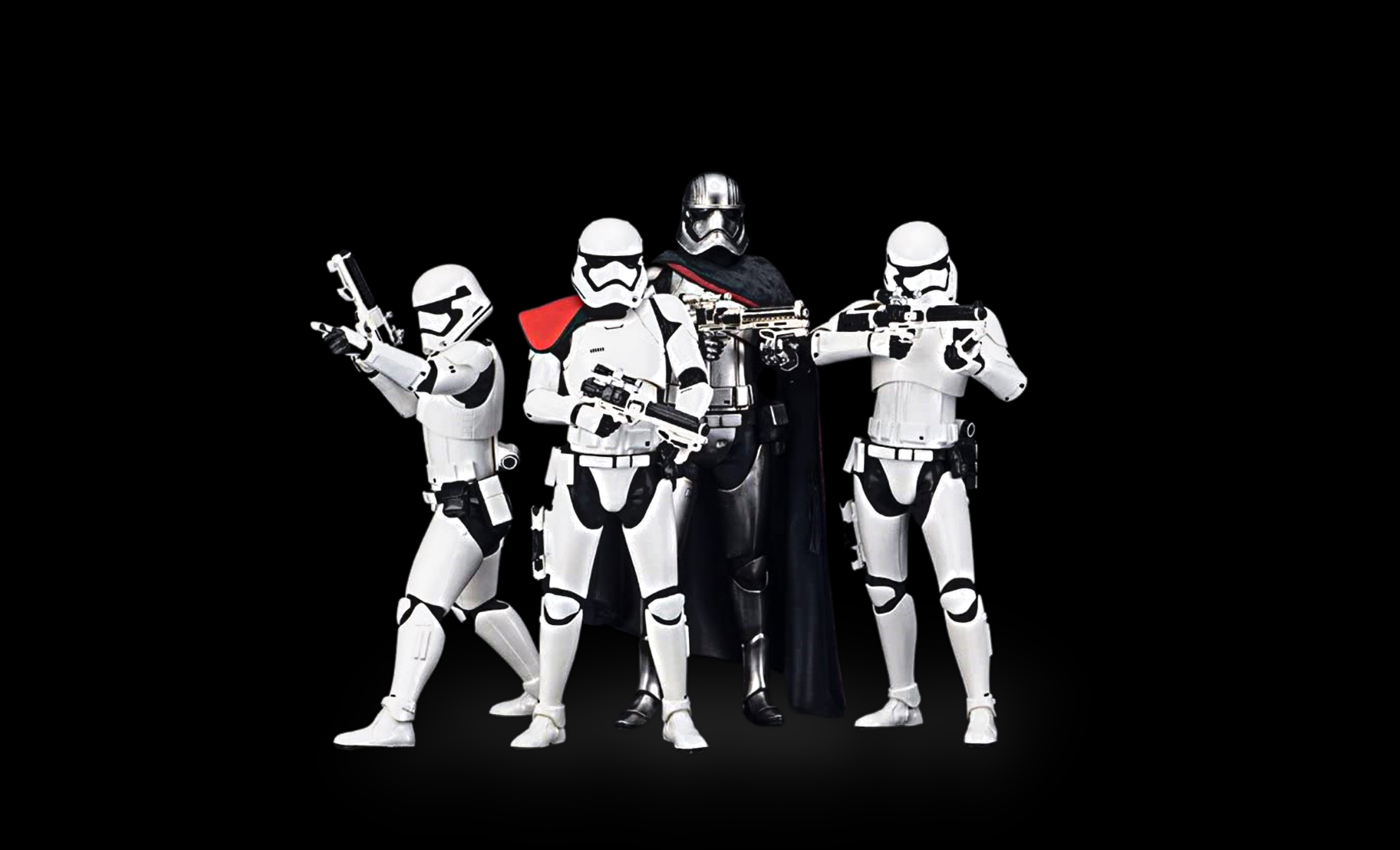 Trajes de Troopers img-fluid text-center